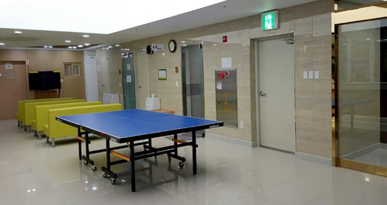 병동홀 전경