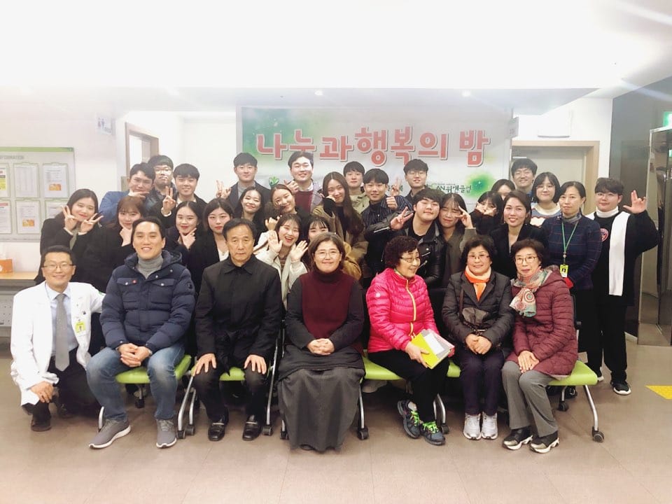단체사진.jpg